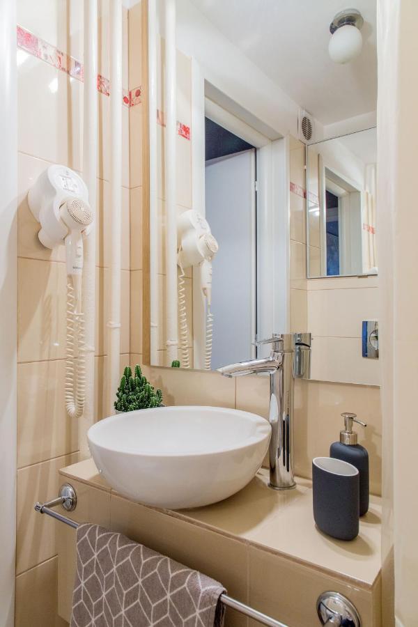 Spacious Downtown Apartment - Old Town Bucureşti Exterior foto